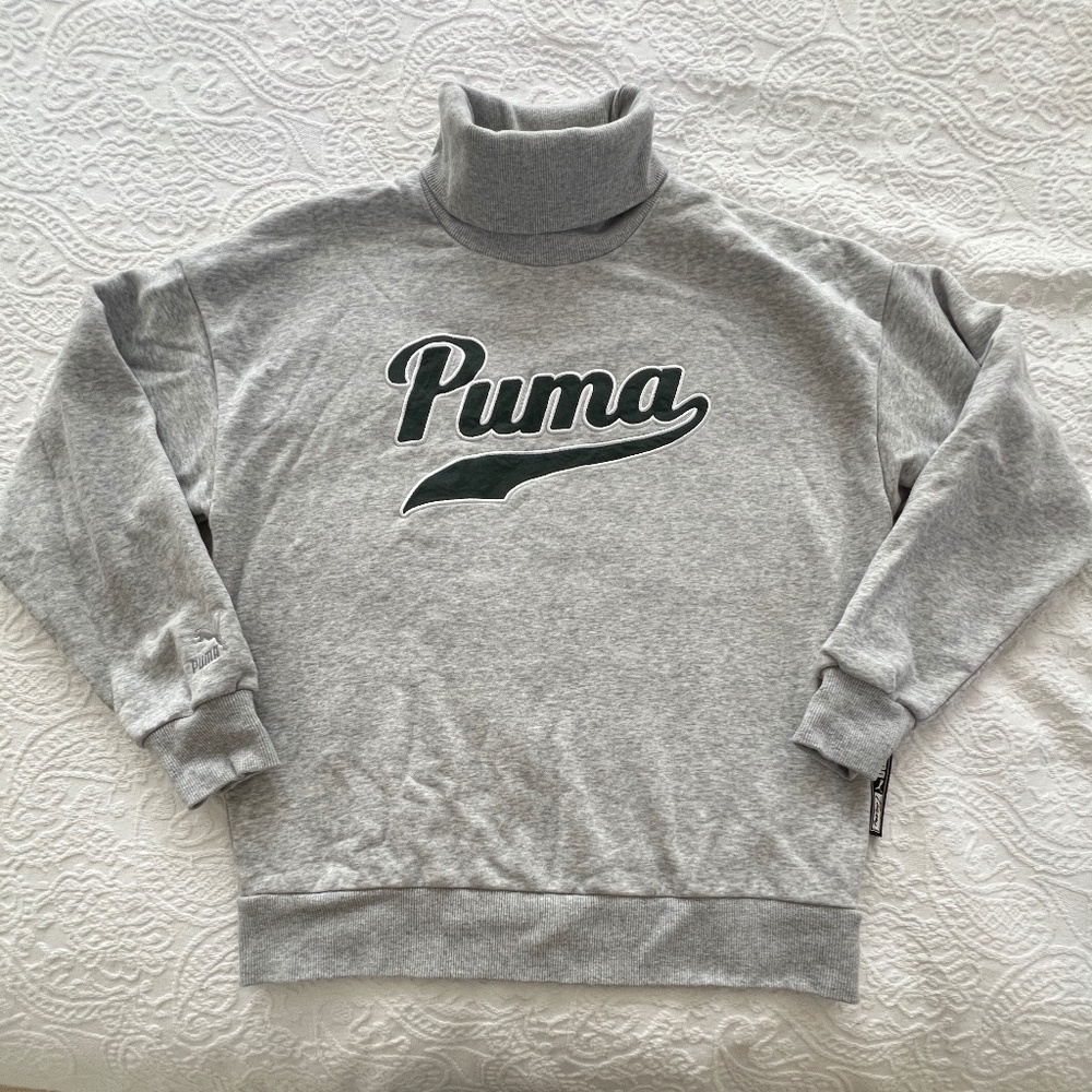 PUMA Team turtleneck sweatshirt, size small